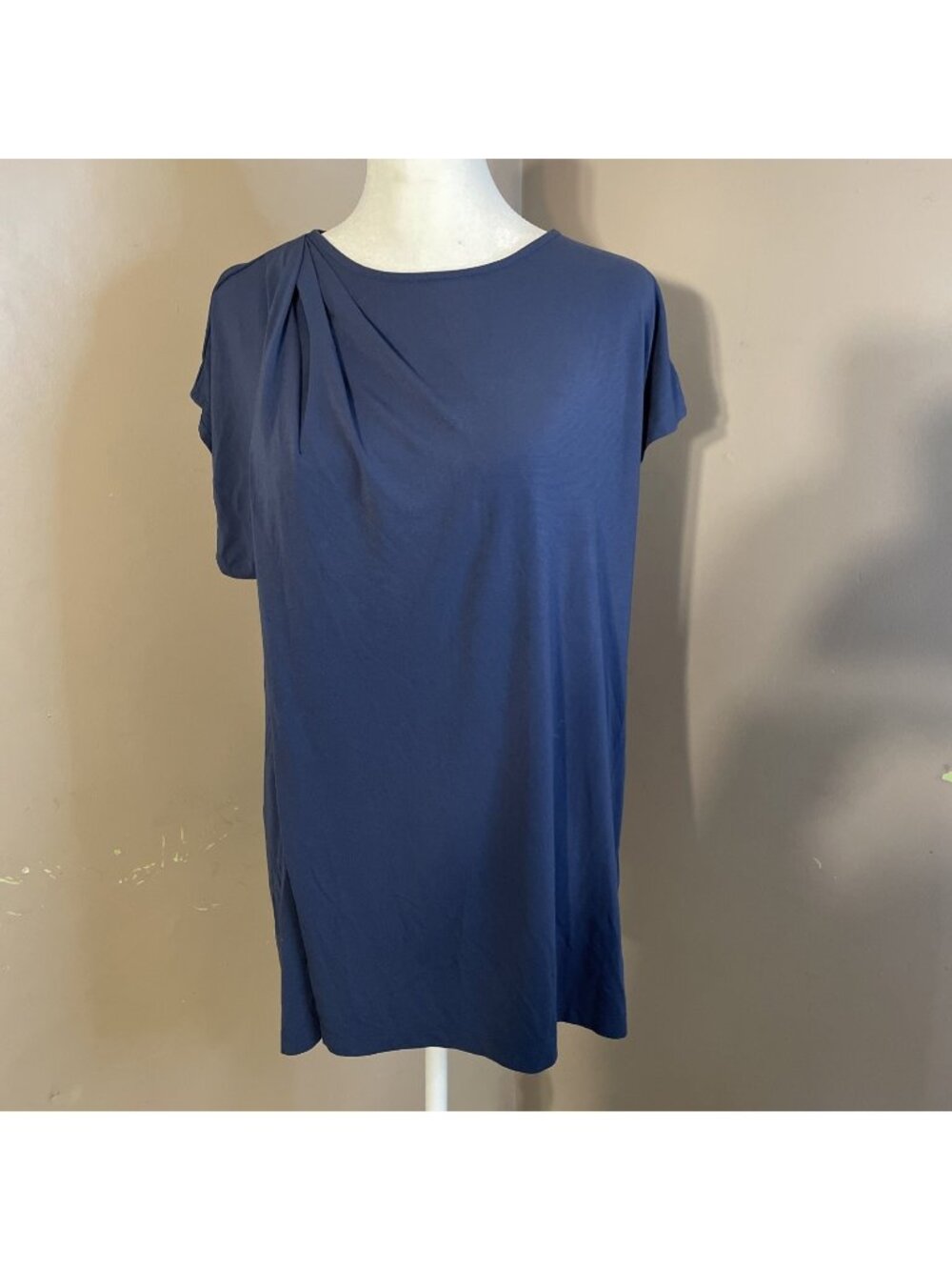 Banana Republic Navy Blue Cap Sleeve Blouse Top Asymmetrical Pleat Workwear Sz M